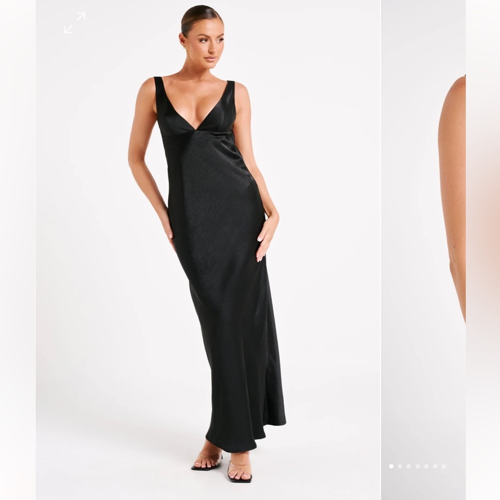 Meshki Indy Open Back Maxi Dress - Black Size M